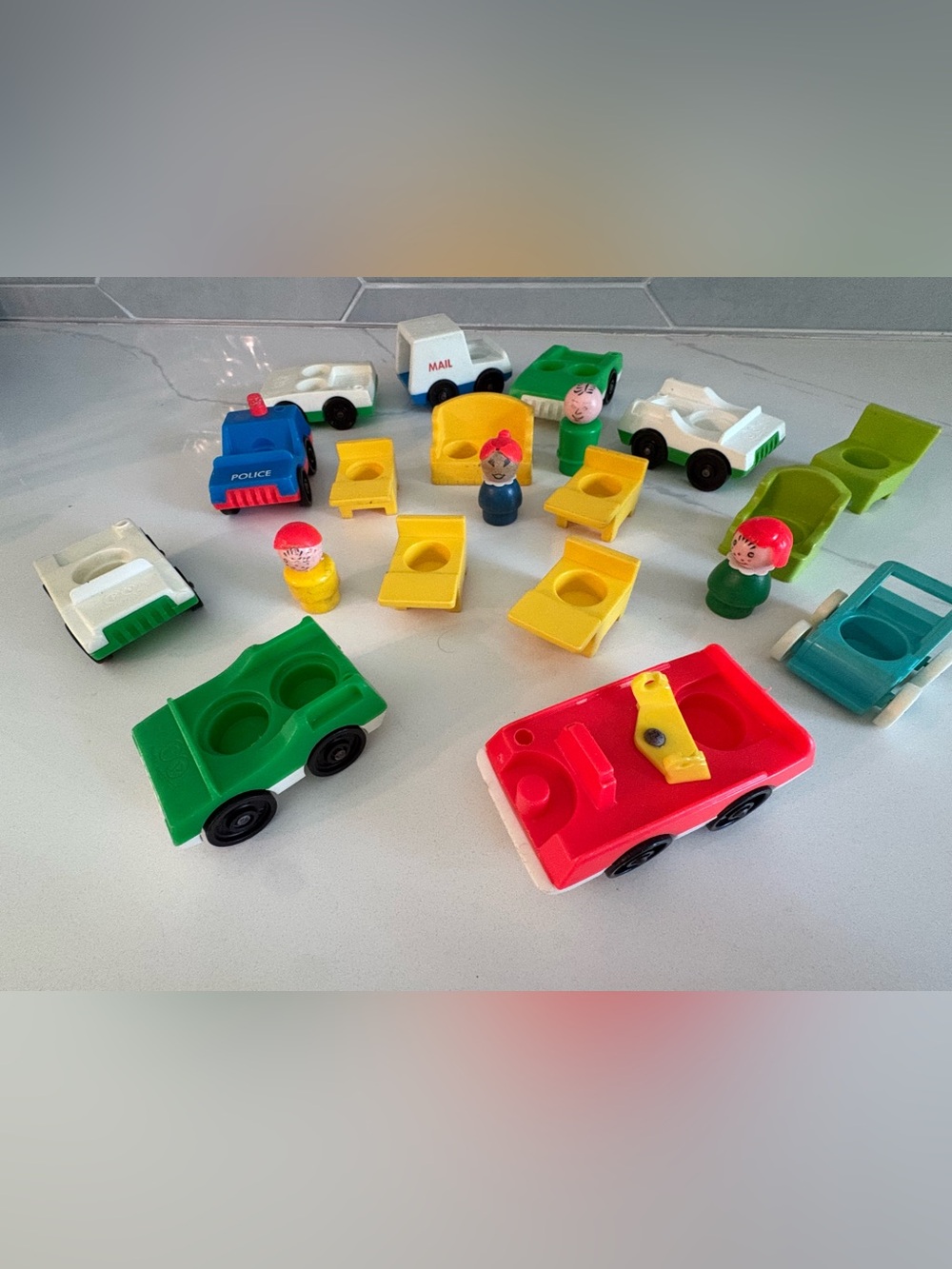 VtgFisher-Price Little People Lot 1970s  Vehicles, Figures & Furniture 18 Pieces